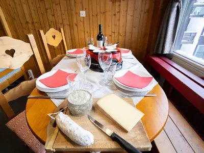 Boissons dans l'établissement Apartment Le Sefcotel - Val Claret-2 by Interhome