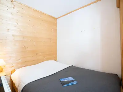 Un ou plusieurs lits dans un hébergement de l'établissement Apartment Le Hameau du Borsat - Val Claret-1 by Interhome