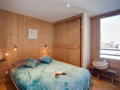 Un ou plusieurs lits dans un hébergement de l'établissement Apartment Le Curling A - Val Claret-12 by Interhome
