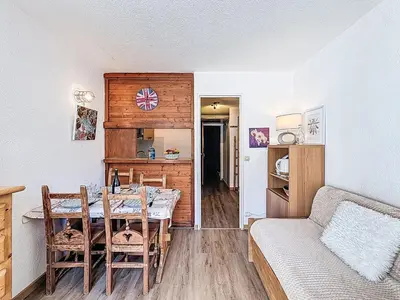 Cuisine ou kitchenette dans l'établissement Apartment Rond Point des Pistes - Val Claret-2 by Interhome