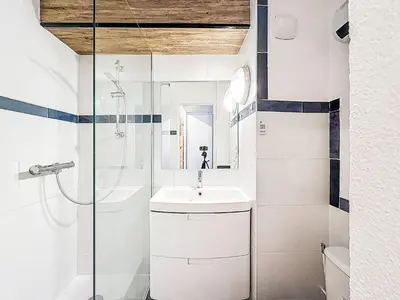 Salle de bains dans l'établissement Apartment Rond Point des Pistes - Val Claret-2 by Interhome