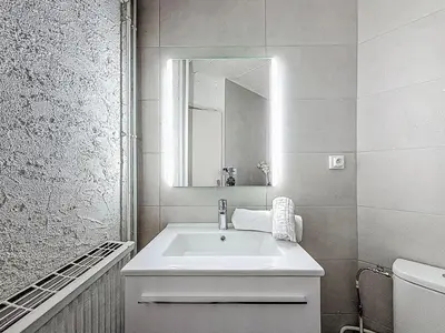 Salle de bains dans l'établissement Apartment Le Curling B - Val Claret-30 by Interhome