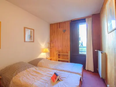 Un ou plusieurs lits dans un hébergement de l'établissement Apartment Le Curling B - Val Claret-9 by Interhome