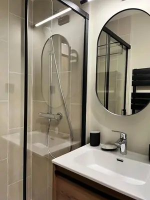 Salle de bains dans l'établissement Upstays Cosy Family Ski Near Slopes & Lake