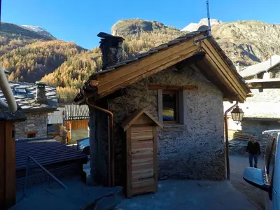 Vue générale sur la montagne ou vue sur la montagne depuis le chalet