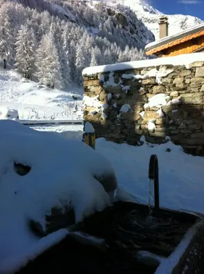 L'établissement CHALET GRINCH 90m2, 3 Sdb, skis aux pieds, wifi en hiver