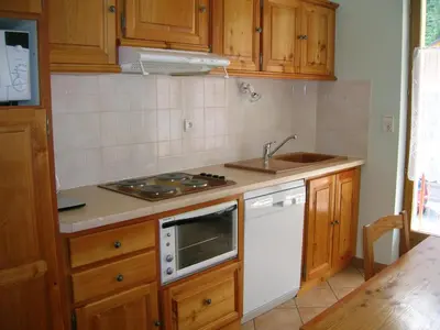 Cuisine ou kitchenette dans l'établissement BOROT 3