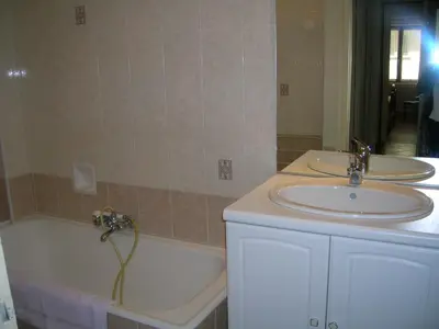 Salle de bains dans l'établissement BOROT 3