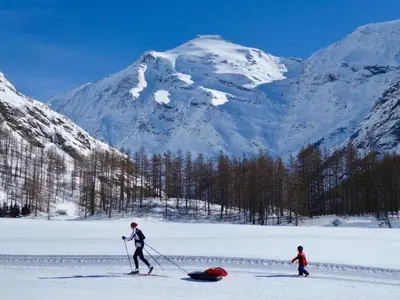 L'établissement Chalet la Lauzette en hiver