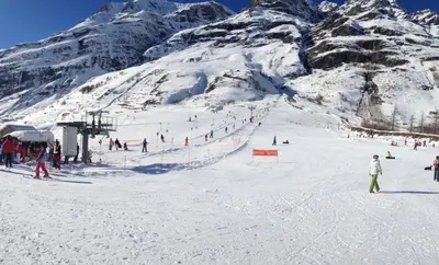 L'établissement Chalet la Lauzette en hiver