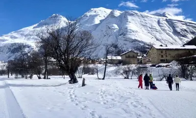 L'établissement Chalet la Lauzette en hiver