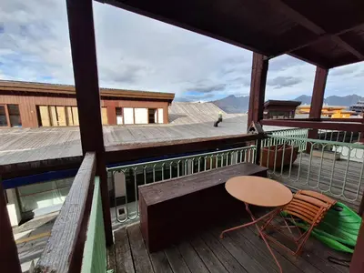 Vue générale sur la montagne ou vue sur la montagne depuis l'appartement