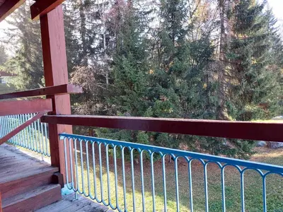 Balcon ou terrasse dans l'établissement Studio skis aux pieds pour 4 pers. à Arc 1800 avec balcon - FR-1-411-54