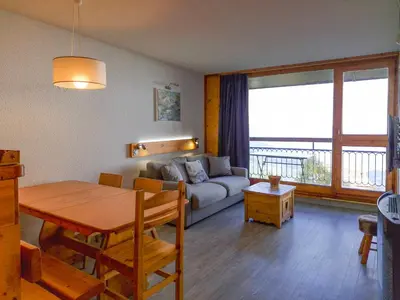 Coin salon dans l'établissement Appartement lumineux 2 pièces, 6 pers., vue vallée, casier à ski, aux Arcs 1800 - FR-1-411-92