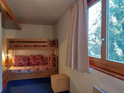 Un ou plusieurs lits dans un hébergement de l'établissement Studio 3 pers, proche pistes et commerces, Arc 1800, Les Arcs - FR-1-411-112