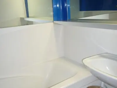 Salle de bains dans l'établissement Charmant duplex pour 6 à Arc 1800, proche pistes, avec balcons sud/nord - FR-1-411-179