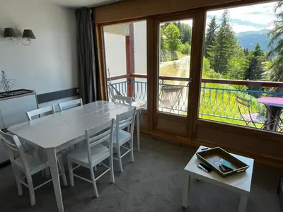 Plan de l'établissement Appartement 3 pièces pour 6 pers. avec balcon et casier à skis à Arc 1800 - FR-1-411-184