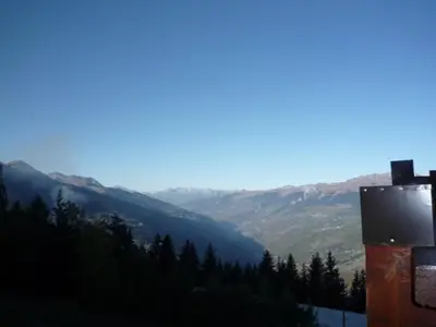 Vue générale sur la montagne ou vue sur la montagne depuis l'appartement