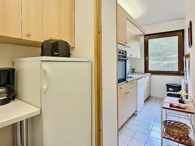 Cuisine ou kitchenette dans l'établissement Appartement 3 pièces, 8 pers, ski aux pieds, proche commerces à Tignes - FR-1-411-305