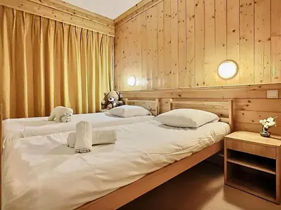Un ou plusieurs lits dans un hébergement de l'établissement Appartement 3 pièces à Tignes, 8 pers, ski aux pieds, balcon, WIFI - FR-1-411-318
