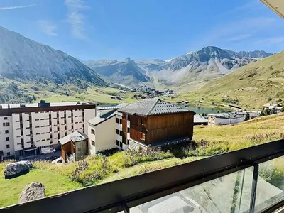 Vue générale sur la montagne ou vue sur la montagne depuis l'appartement