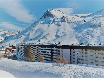 Vue générale sur la montagne ou vue sur la montagne depuis l'appartement