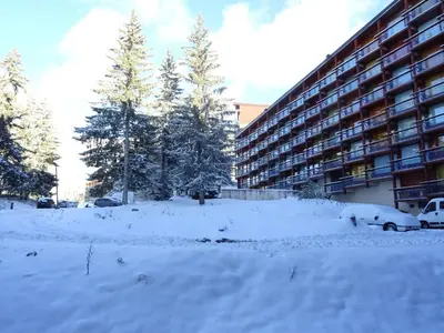 L'établissement Studio montagne pour 4 pers, skis aux pieds, Arc 1800 - FR-1-411-326 en hiver