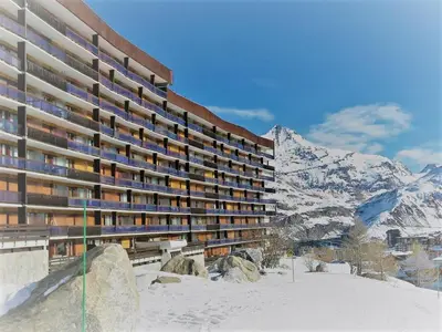 Vue générale sur la montagne ou vue sur la montagne depuis l'appartement