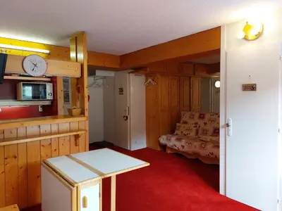 Cuisine ou kitchenette dans l'établissement Appartement cosy 2 pièces pour 5 pers. au pied des pistes - FR-1-411-564