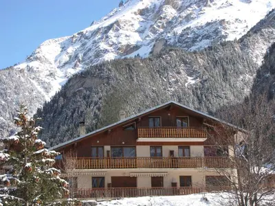 Vue générale sur la montagne ou vue sur la montagne depuis l'appartement