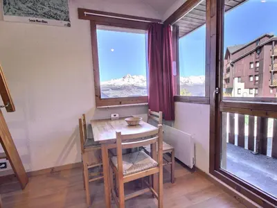 Vue générale sur la montagne ou vue sur la montagne depuis l'appartement