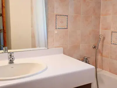 Salle de bains dans l'établissement Confortable appartement 3 pièces, 8 pers, animaux admis, Vallandry - FR-1-411-342