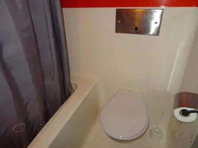 Salle de bains dans l'établissement Studio skis aux pieds pour 4 pers., animaux admis aux Arcs 1800 - FR-1-411-291