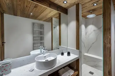 Salle de bains dans l'établissement Appartement Fusée - LES CHALETS COVAREL