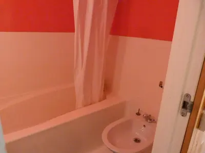 Salle de bains dans l'établissement Appartement 2 pièces pour 6, Arc 1800, proche pistes, animaux admis - FR-1-411-148