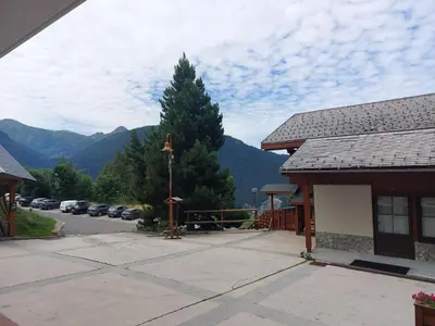 Vue générale sur la montagne ou vue sur la montagne depuis l'appartement