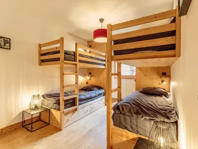 Un ou plusieurs lits dans un hébergement de l'établissement Appartement moderne 3 chambres aux Arcs 1800 - FR-1-352-54