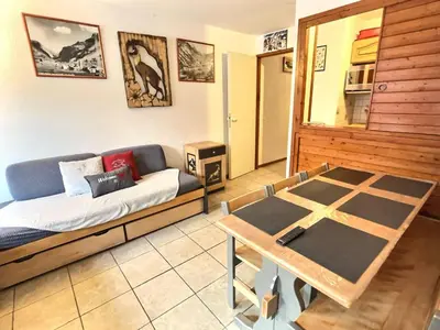 Coin salon dans l'établissement Charmant 2 pièces à Val d'Isère, 6 personnes, parking inclus - FR-1-411-20