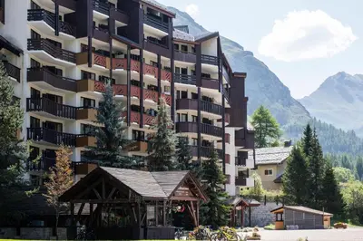 Vue générale sur la montagne ou vue sur la montagne depuis l'appart'hôtel