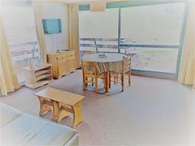 Télévision ou salle de divertissement dans l'établissement Tignes: Appartement 30m², 4 pers, balcon sud, wifi - FR-1-411-367