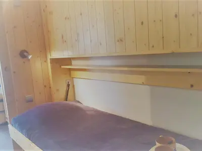 Un ou plusieurs lits dans un hébergement de l'établissement Tignes: Appartement 30m², 4 pers, balcon sud, wifi - FR-1-411-367