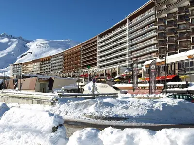 Vue générale sur la montagne ou vue sur la montagne depuis l'appartement