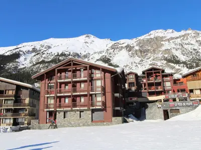Vue générale sur la montagne ou vue sur la montagne depuis l'appartement