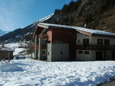 Vue générale sur la montagne ou vue sur la montagne depuis l'appartement