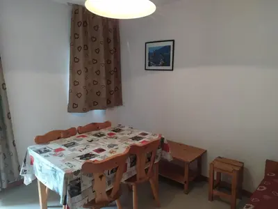Plan de l'établissement Appartement 4 pers Termignon avec wifi, parking, casier à ski - FR-1-508-151