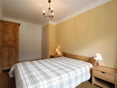 Un ou plusieurs lits dans un hébergement de l'établissement Spacieux appartement 5 pers, balcon, WiFi - Lanslebourg - FR-1-508-154
