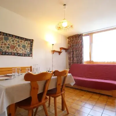 Appartement 4 personnes avec balcon au pied des pistes - Résidence à Val-Cenis - FR-1-508-160