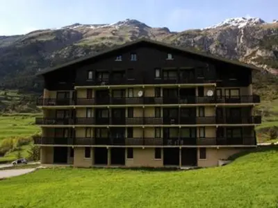 Vue générale sur la montagne ou vue sur la montagne depuis l'appartement