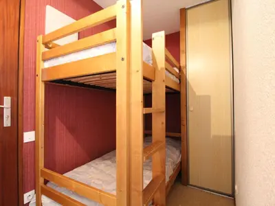Un ou plusieurs lits superposés dans un hébergement de l'établissement Studio 3 Personnes avec Balcon à Val Cenis Le Haut, Proche Pistes et Commerces - FR-1-508-182