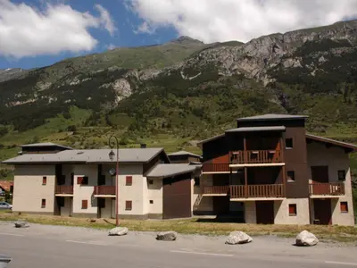Vue générale sur la montagne ou vue sur la montagne depuis l'appartement